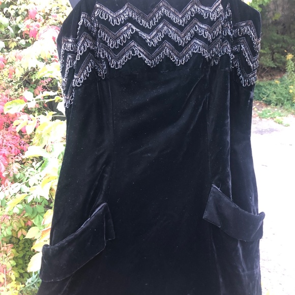 Vintage 1960's couture dress - made in England- Excellent condition - Picture 3 of 8